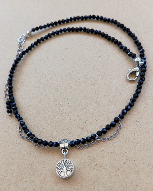 Colier spinel negru
