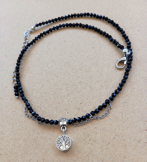 Colier spinel negru