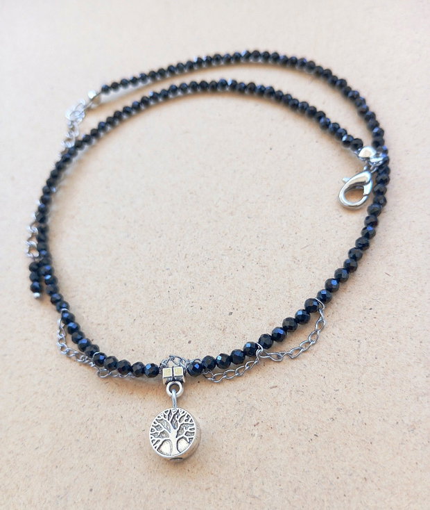 Colier spinel negru