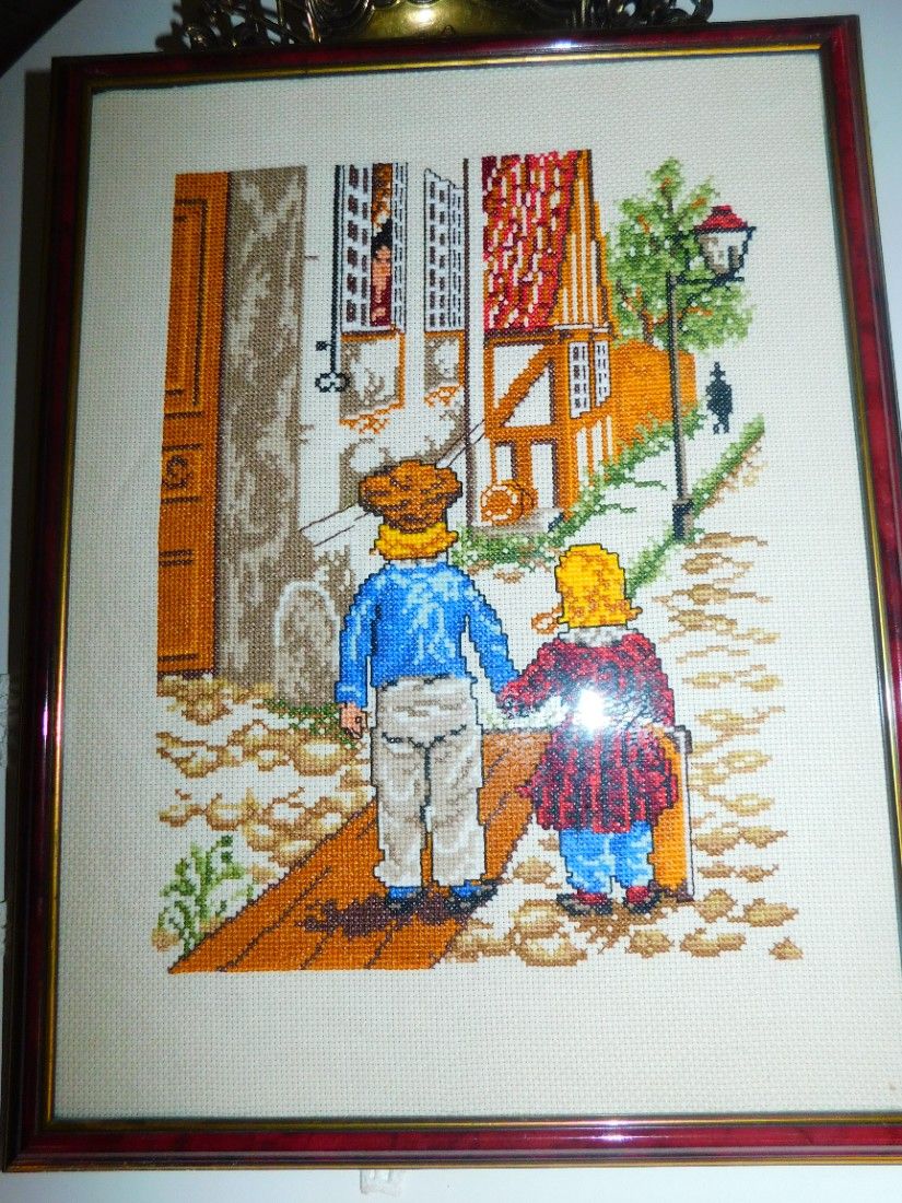 Tablou   vintage cusut tip globen, reconditionat ,  rama noua,  pe etamina