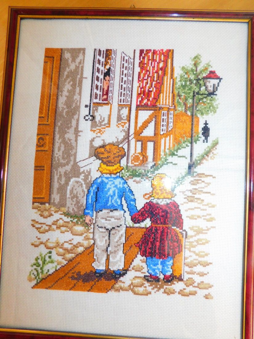 Tablou   vintage cusut tip globen, reconditionat ,  rama noua,  pe etamina