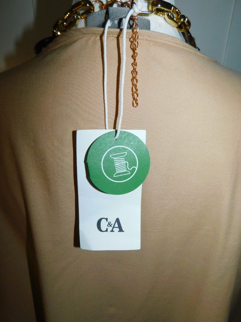 Tunica noua, C & A 52 - 54 , etichete atasate, colier nou cadou,