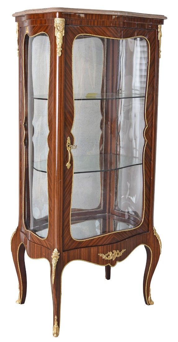 Vitrina baroc din lemn masiv furniruit cu decoratiuni din alama