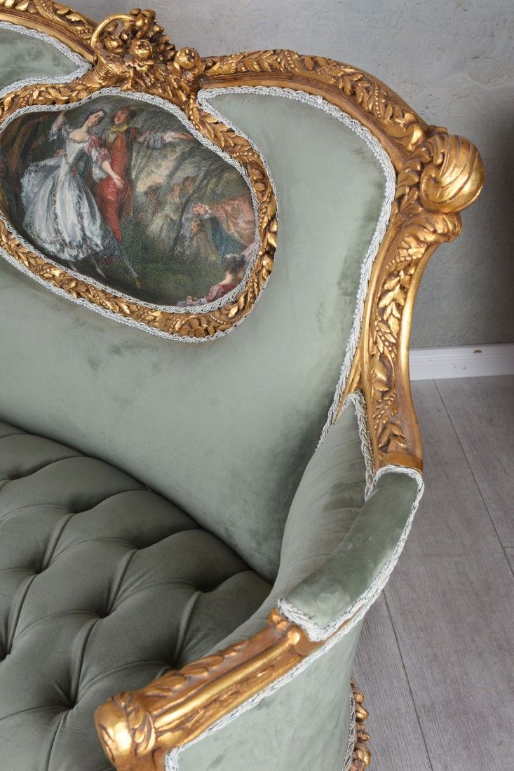 Sofa baroc din lemn auriu cu tapiterie catifea verde salvie
