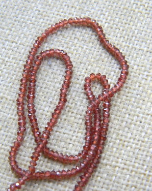 Granat rondele fatetate 3x2 mm (MN14)