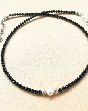 Colier spinel negru , argint , perla
