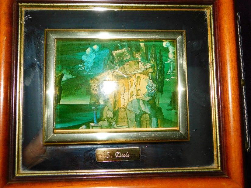 Reproducere vintage Salvador Dali, realizata in Italia, rama, oglinda, reproducerea pe metal, procedeu deosebit