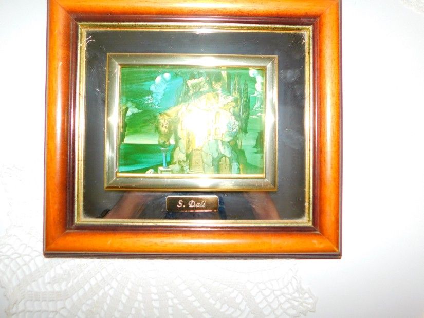 Reproducere vintage Salvador Dali, realizata in Italia, rama, oglinda, reproducerea pe metal, procedeu deosebit