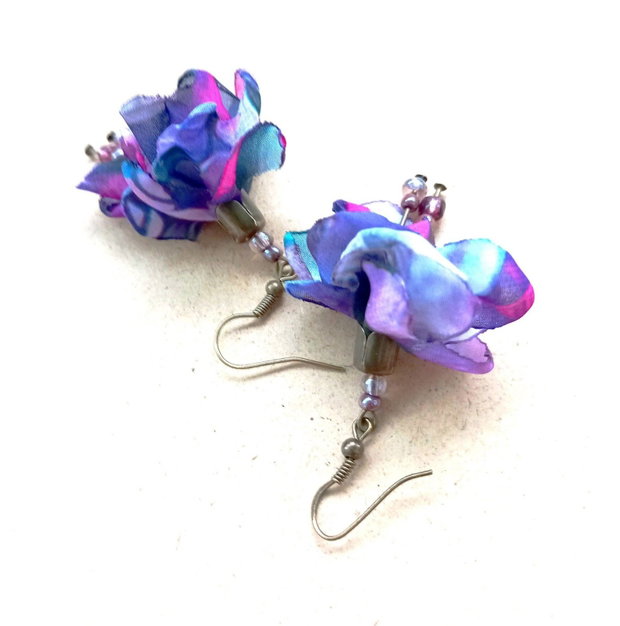 cercei clopoței de flori violet indigo