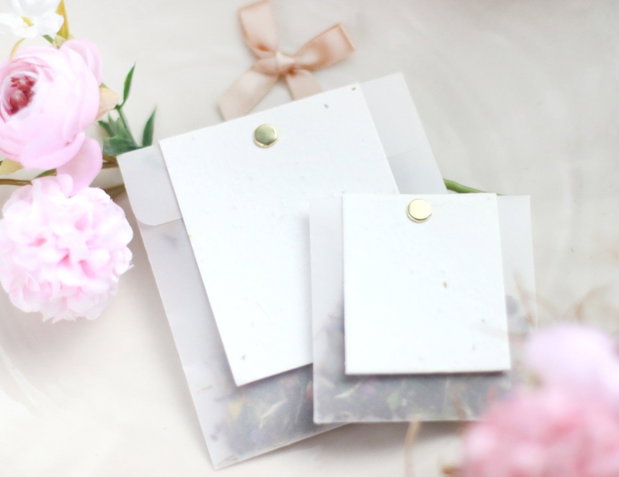 Set 10buc pungute confetti cu seminte si petale de flori [ cartolina personalizabila ]