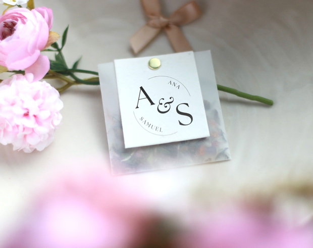 Set 10buc pungute confetti cu seminte si petale de flori [ cartolina personalizabila ]