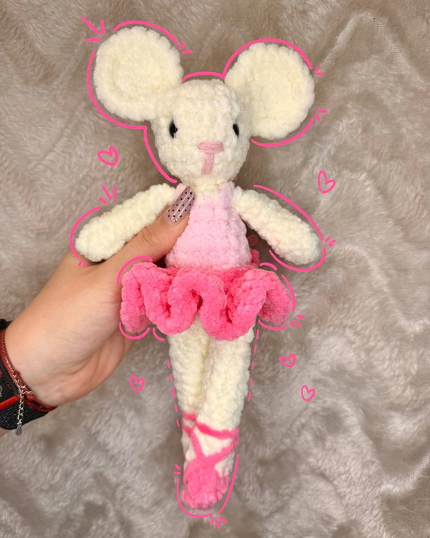 Șoricica Balerina  Jucărie Amigurumi Croșetată