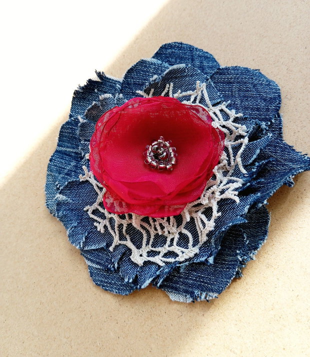 brosa denim și floare rosie 13 cm