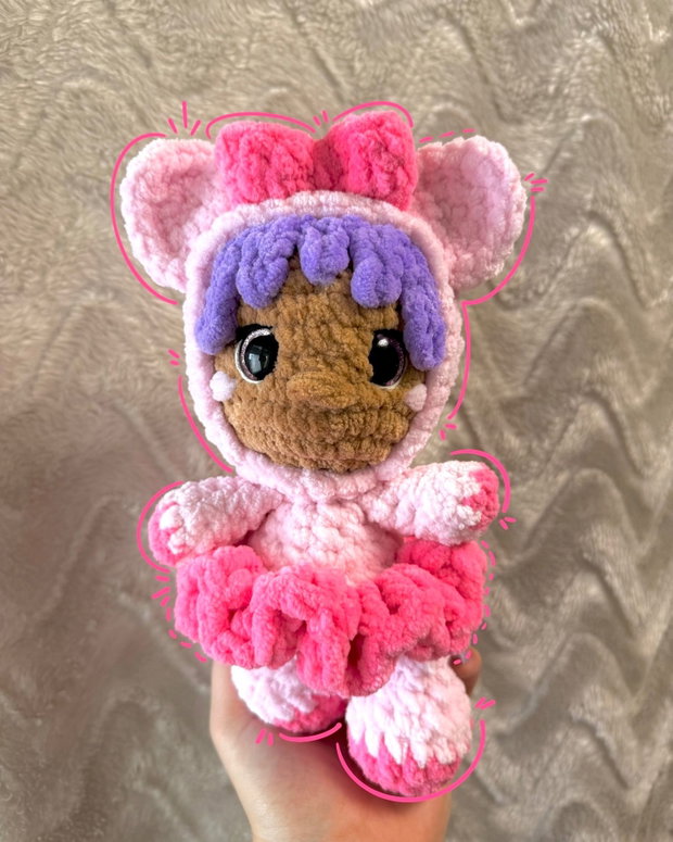 Păpușică în Costum de Purceluș  Jucărie Amigurumi Croșetată Handmade