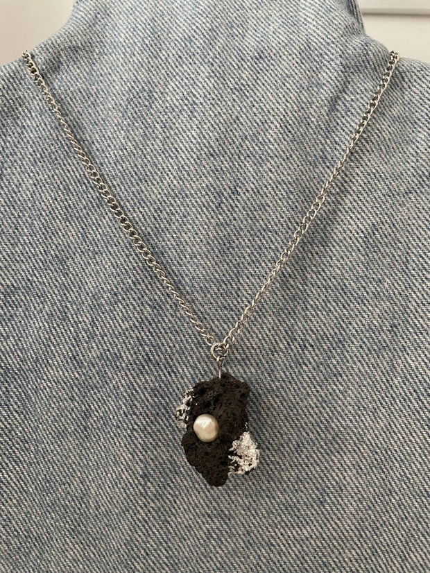 Handmade Colier lava rock si perla