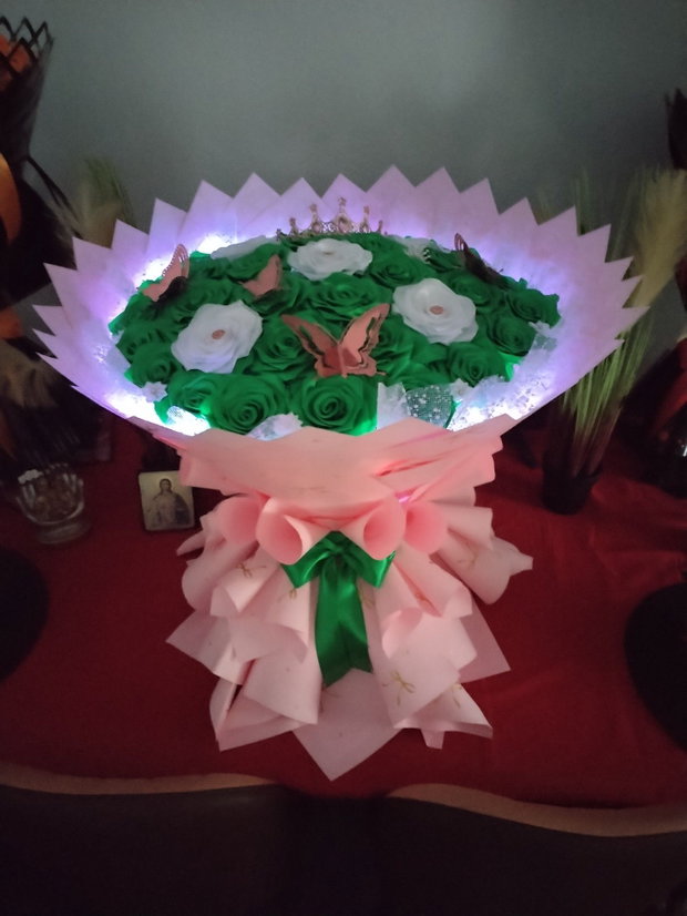 Buchet trandafiri satin!