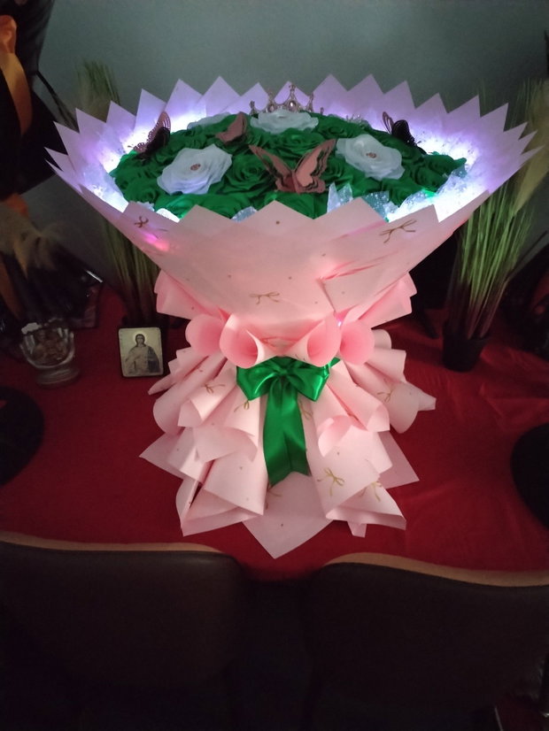 Buchet trandafiri satin!