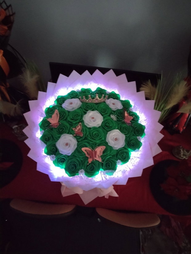 Buchet trandafiri satin!