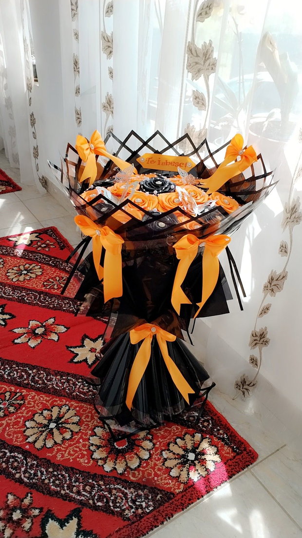 Buchet trandafiri satin!