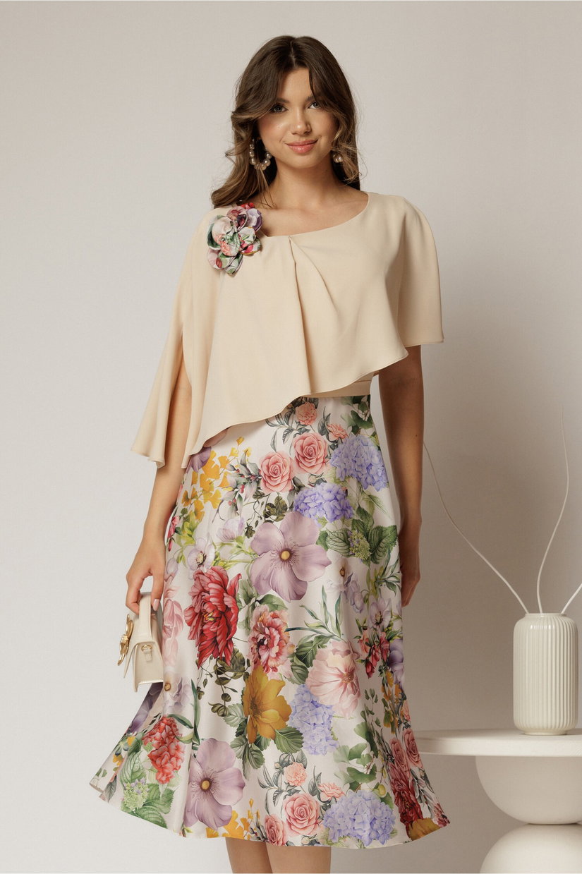 Rochie midi bej de ocazie cu imprimeuri florale pe fusta