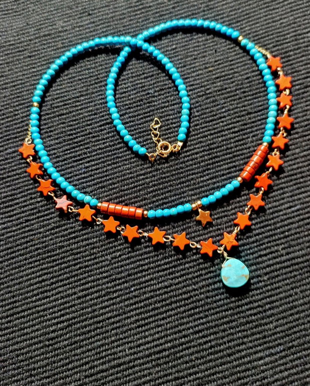 Colier vermeil turcoaz reconstruit si natural brioleta jasp rosu heishi stelute charm argint placat cu aur steluta lant vermeil minimalist boho chic trendy