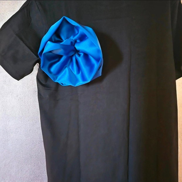 Floare oversize accesoriu
