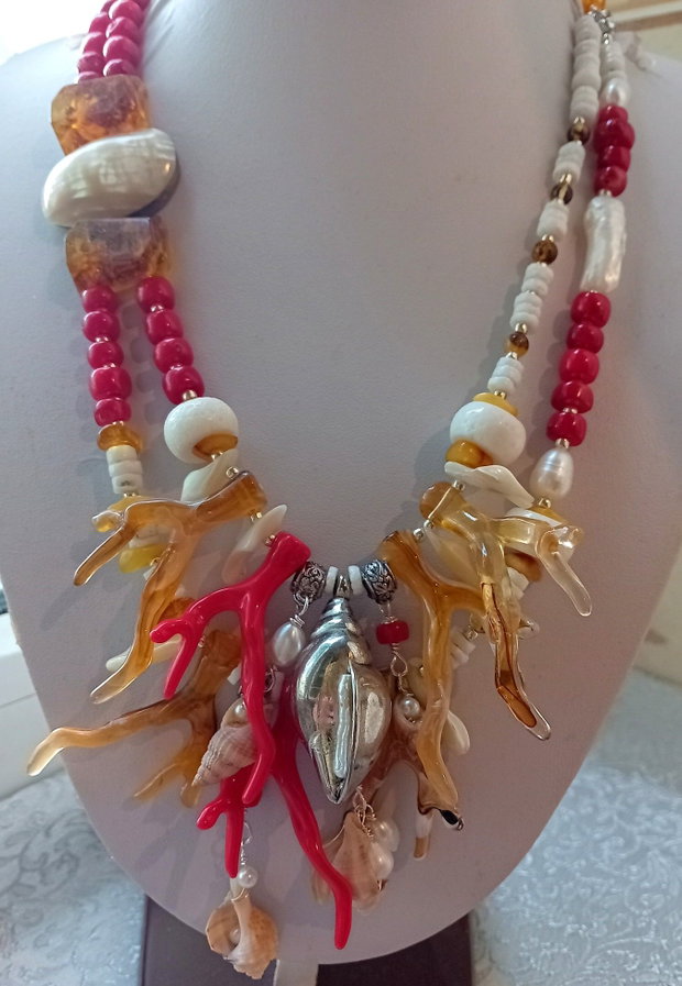 Colier coral,chihlimbar,sidef,perle cultura