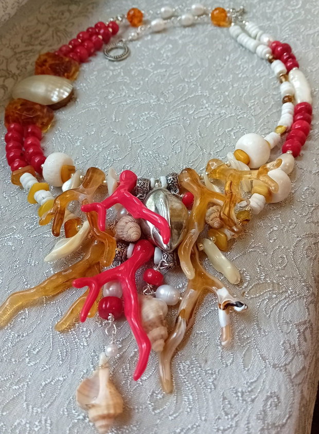 Colier coral,chihlimbar,sidef,perle cultura