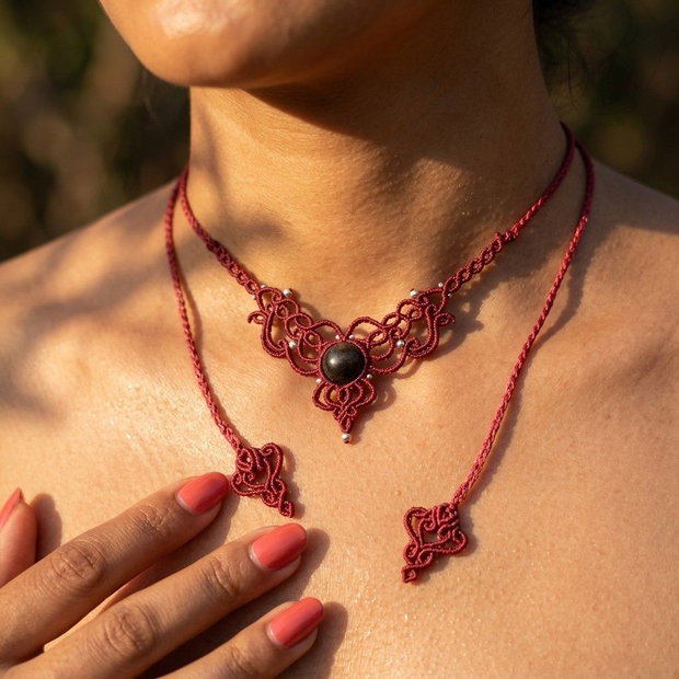 Colier delicat micromacrame cu Obsidian argintiu