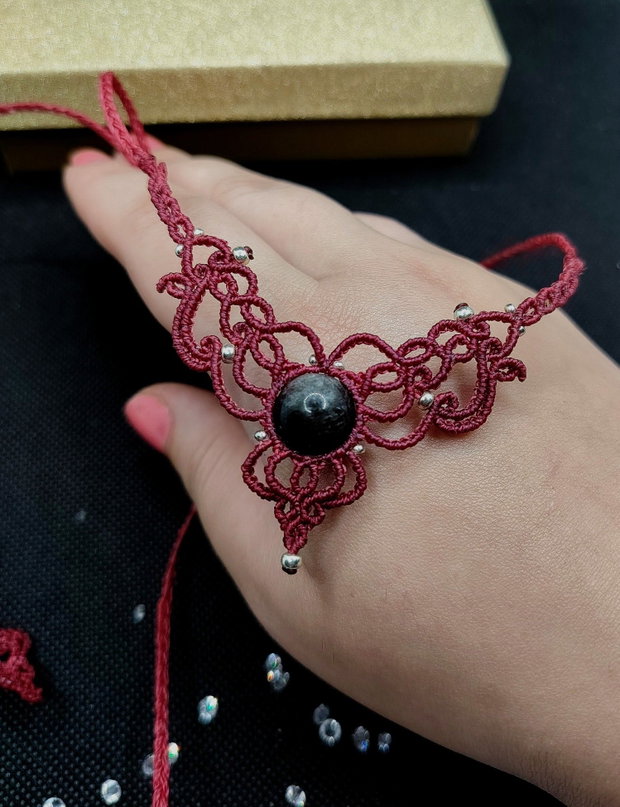 Colier delicat micromacrame cu Obsidian argintiu