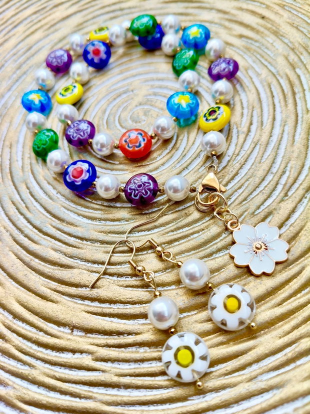 Colier Millefiori colorate & perle albe de Mallorca