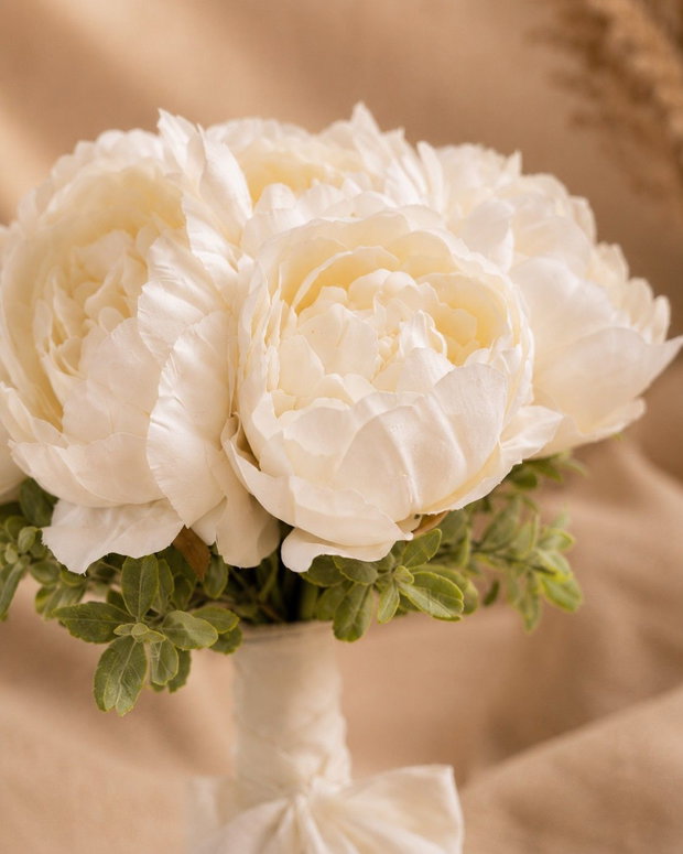 Buchet mireasă alb din 11 bujori artificiali premium elegant și romantic