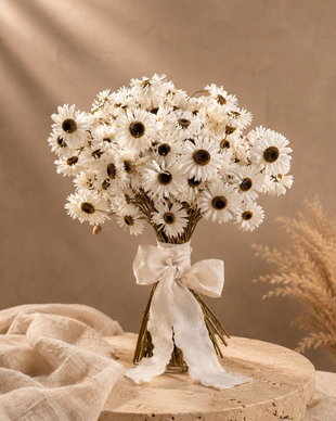Buchet mireasă din margarete uscate naturale  rustic și delicat