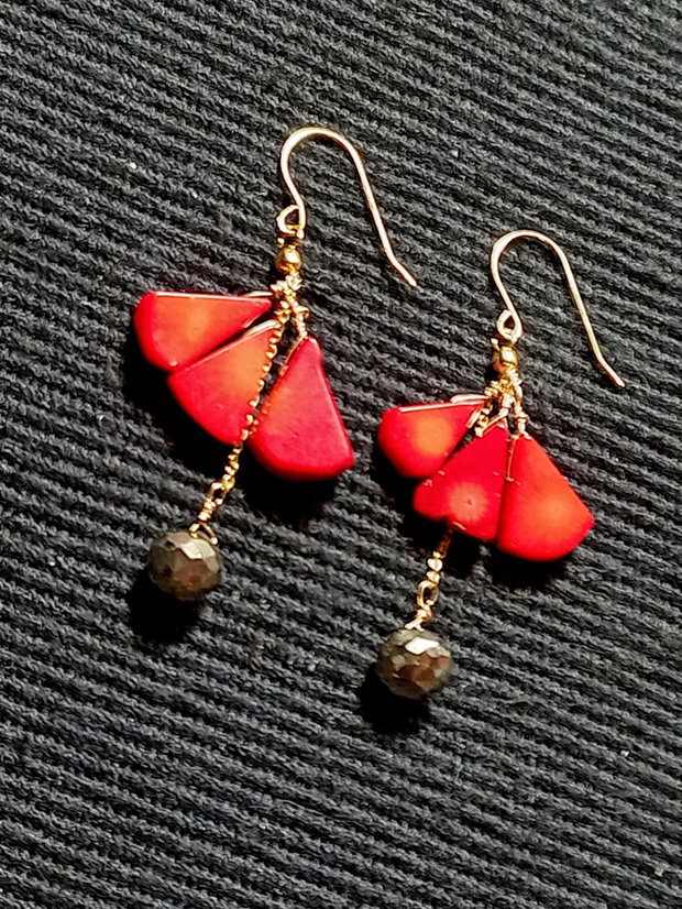 Cercei vermeil coral pirita lant argint placat cu aur boho chic trendy
