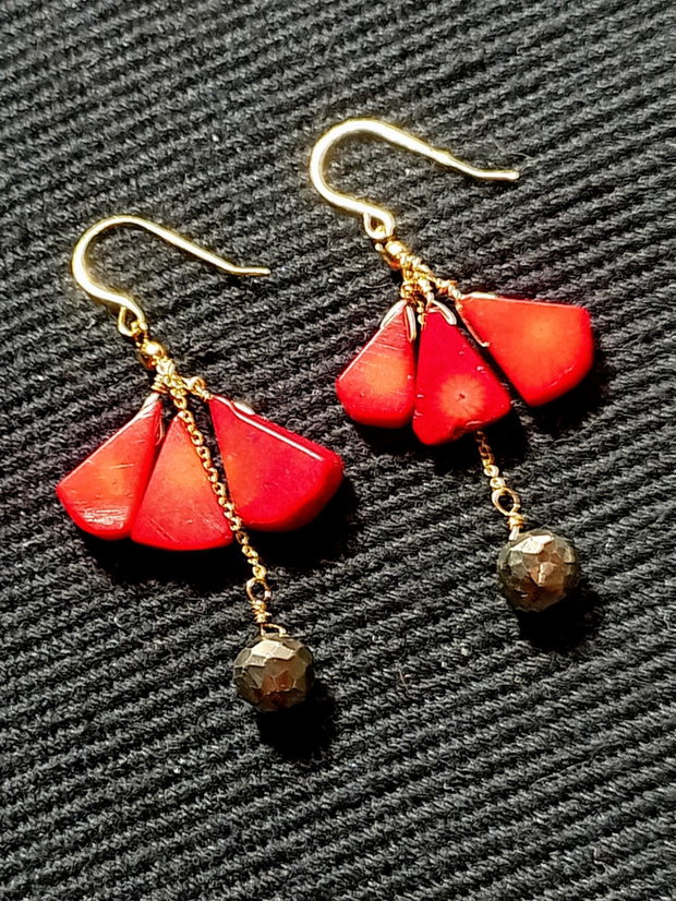 Cercei vermeil coral pirita lant argint placat cu aur boho chic trendy