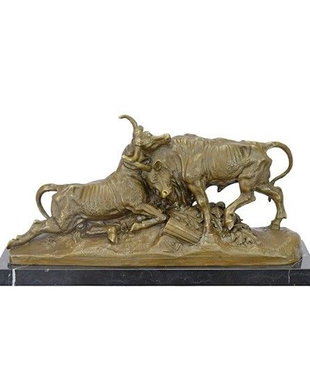 Corida romana-statueta din bronz cu un soclu din marmura