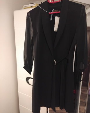 Rochie neagra tip sacou