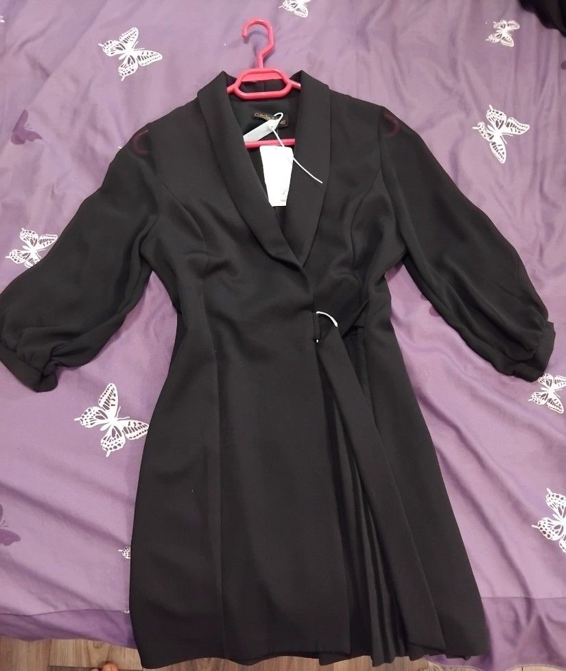 Rochie neagra tip sacou