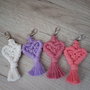 Breloc inima macrame
