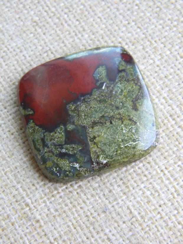 Caboson Dragon Blood Jasper (M5-1)