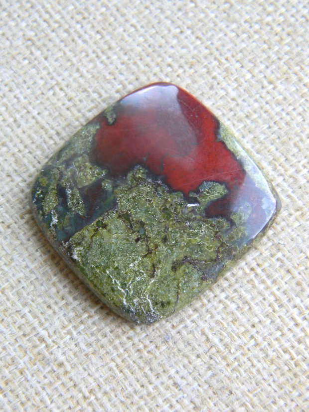 Caboson Dragon Blood Jasper (M5-1)