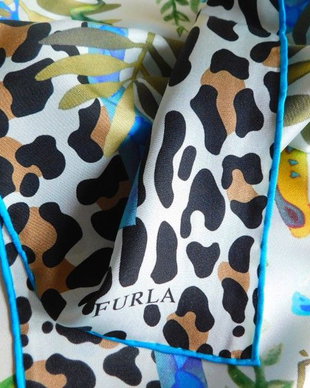 FURLA,  esarfa  noua, originala,matase naturala extra,  produs lux,