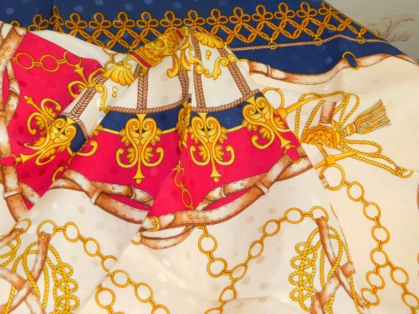 RENATO BALESTRA ITALIA -esarfa noua, originala, matase naturala, deosebita,