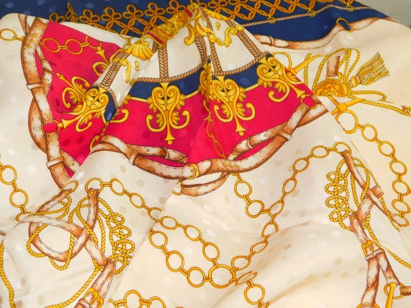 RENATO BALESTRA ITALIA -esarfa noua, originala, matase naturala, deosebita,