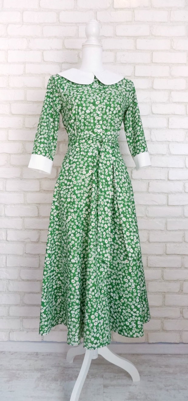 Rochie Camasa Verde cu Margarete si Guler Mare Rotund