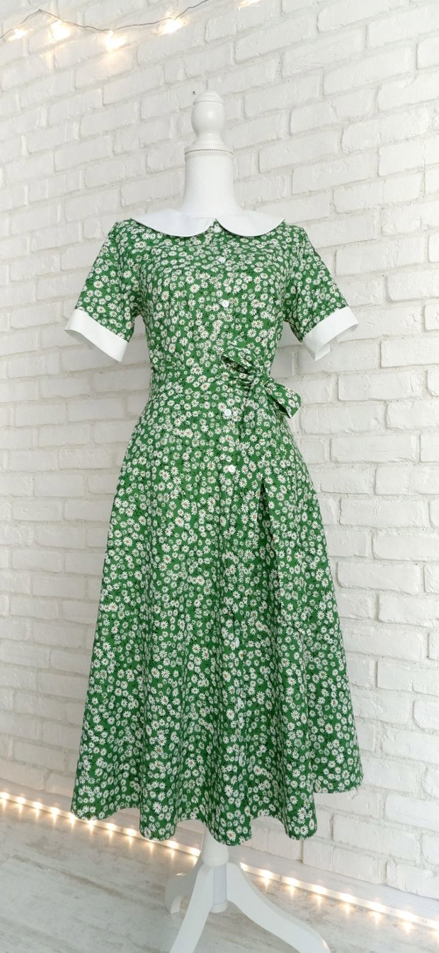 Rochie Camasa Verde cu Margarete si Guler Mare Rotund