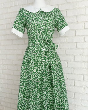 Rochie Camasa Verde cu Margarete si Guler Mare Rotund