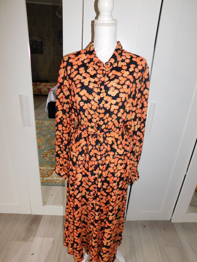 Rochie noua, C & A , viscoza, masura 52 - 54