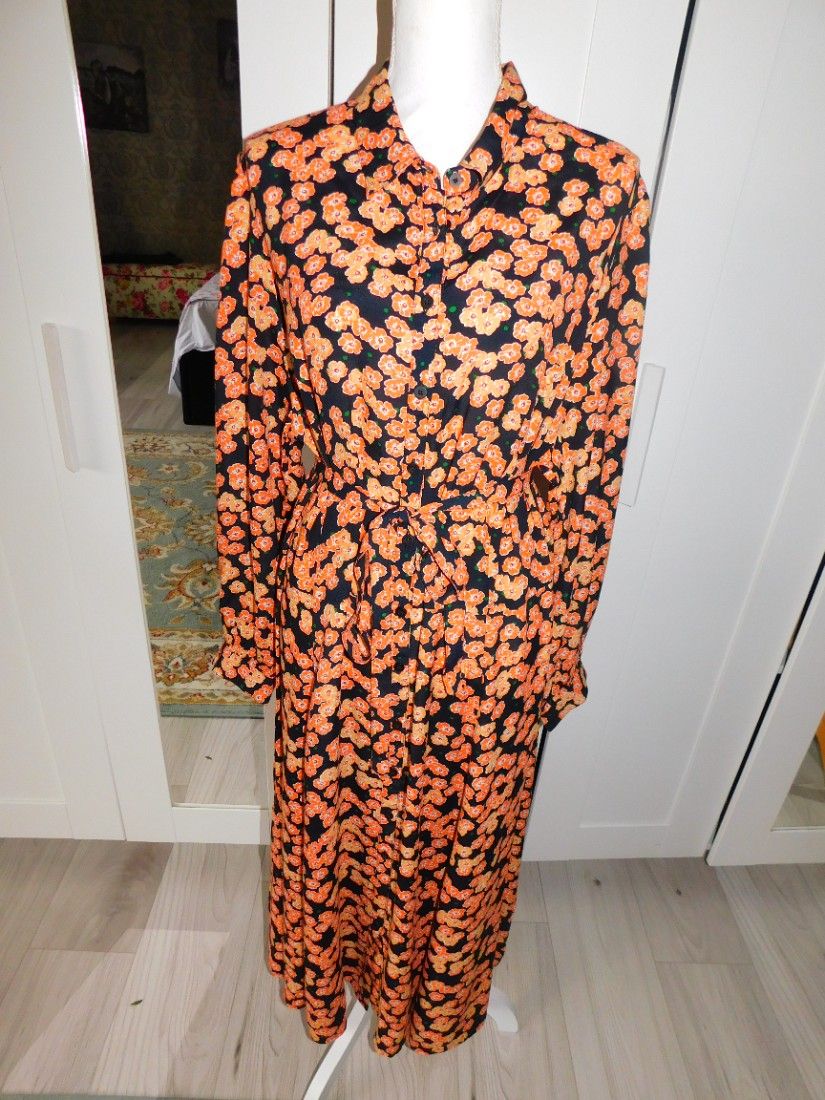 Rochie noua, C & A , viscoza, masura 52 - 54