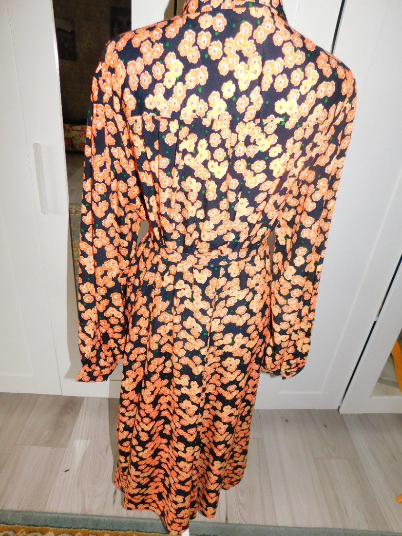 Rochie noua, C & A , viscoza, masura 52 - 54